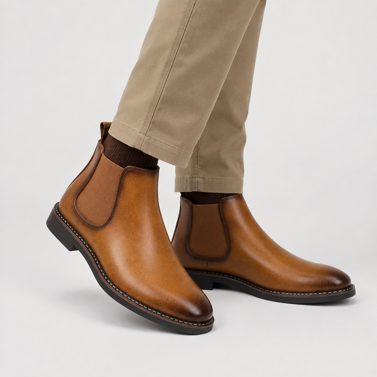 Men's Chelsea Boots - Vintage PU Round Toe Rubber Sole
